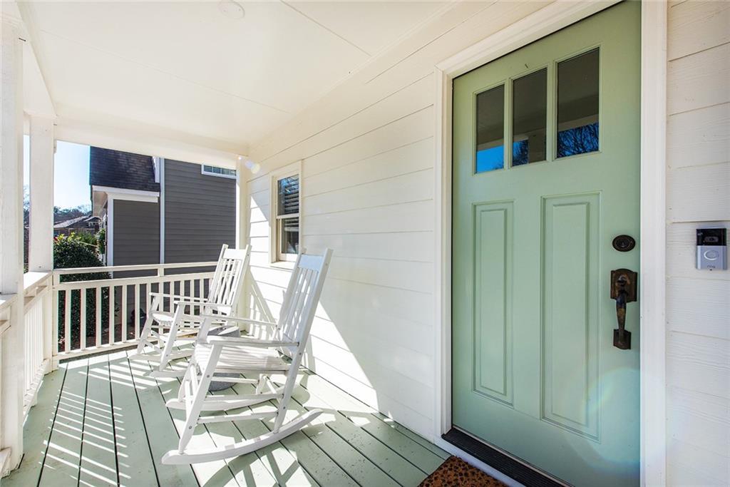 2796 Georgian Drive W