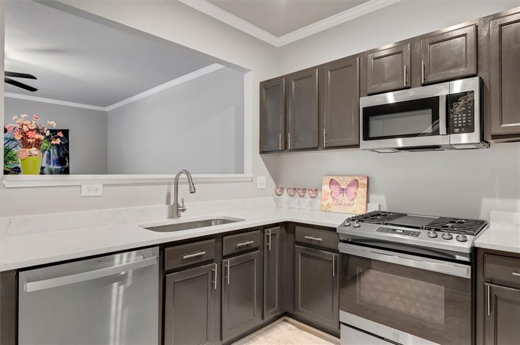 1211 Penhurst Way
