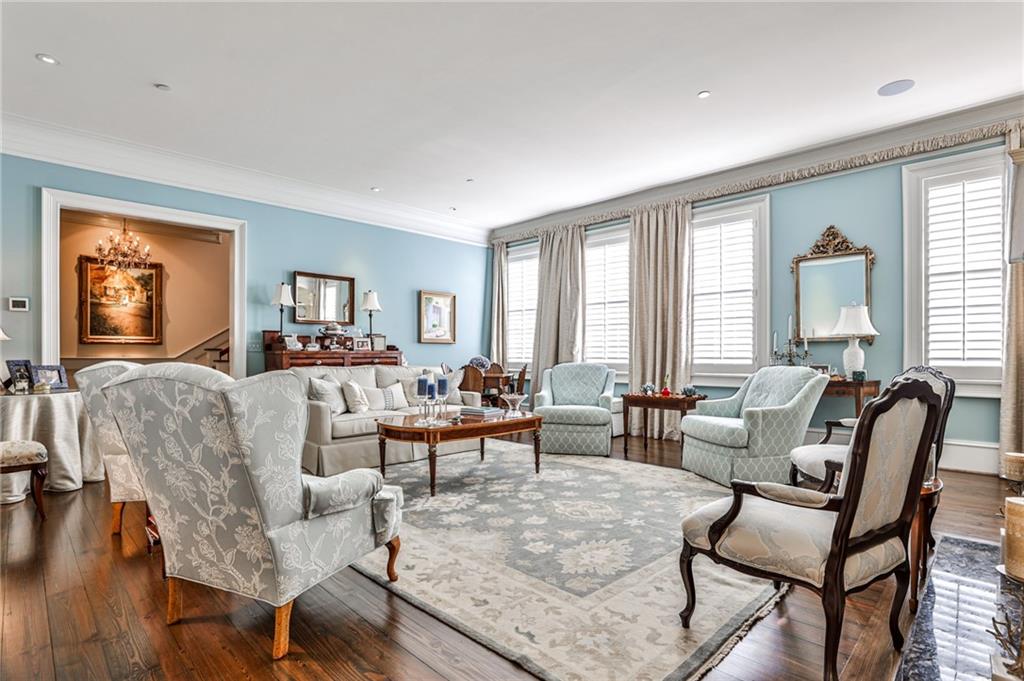 3305 Paces Ferry Avenue SE