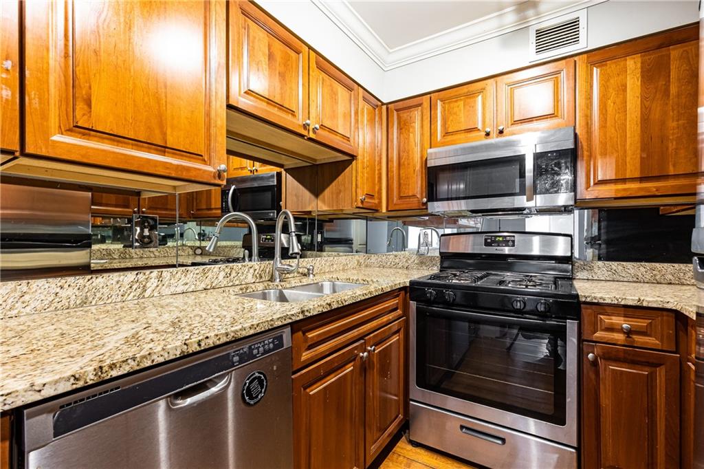 2479 Peachtree Road NE Unit 1801
