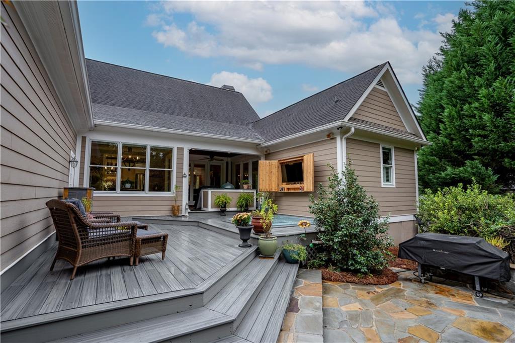 103 Hawks Ridge