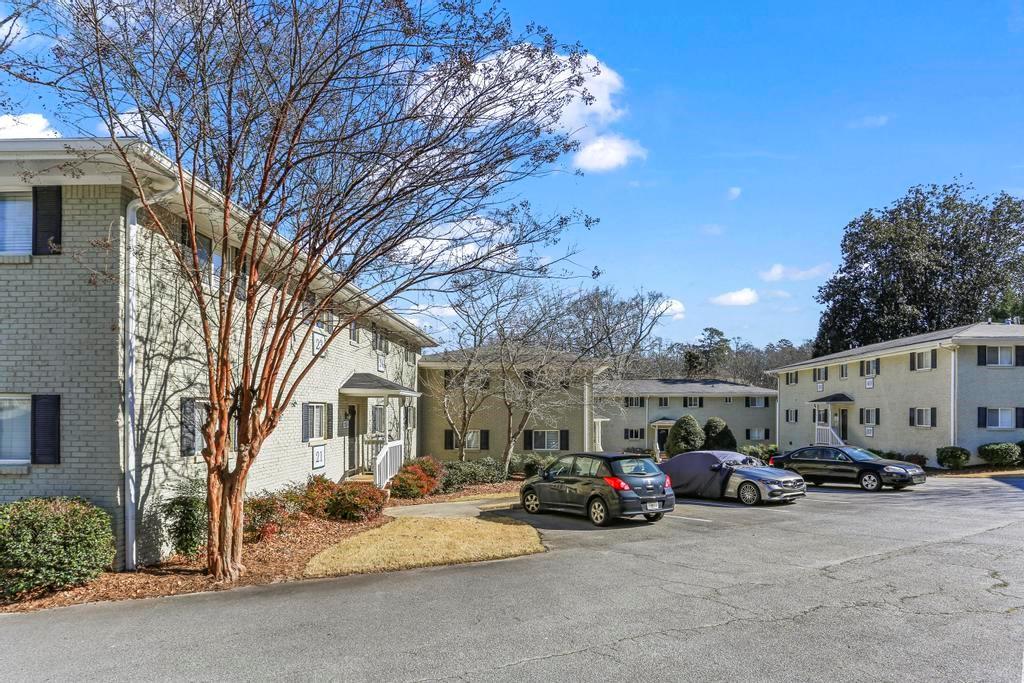 224 Olympic Place Unit 18