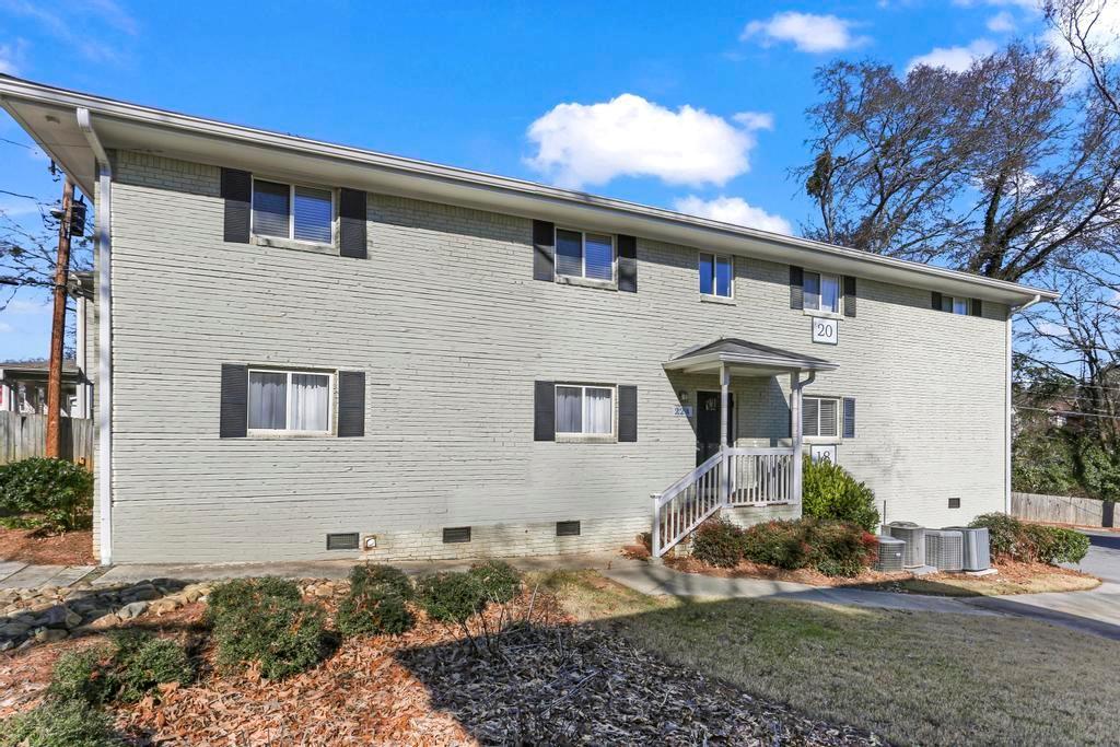 224 Olympic Place Unit 18