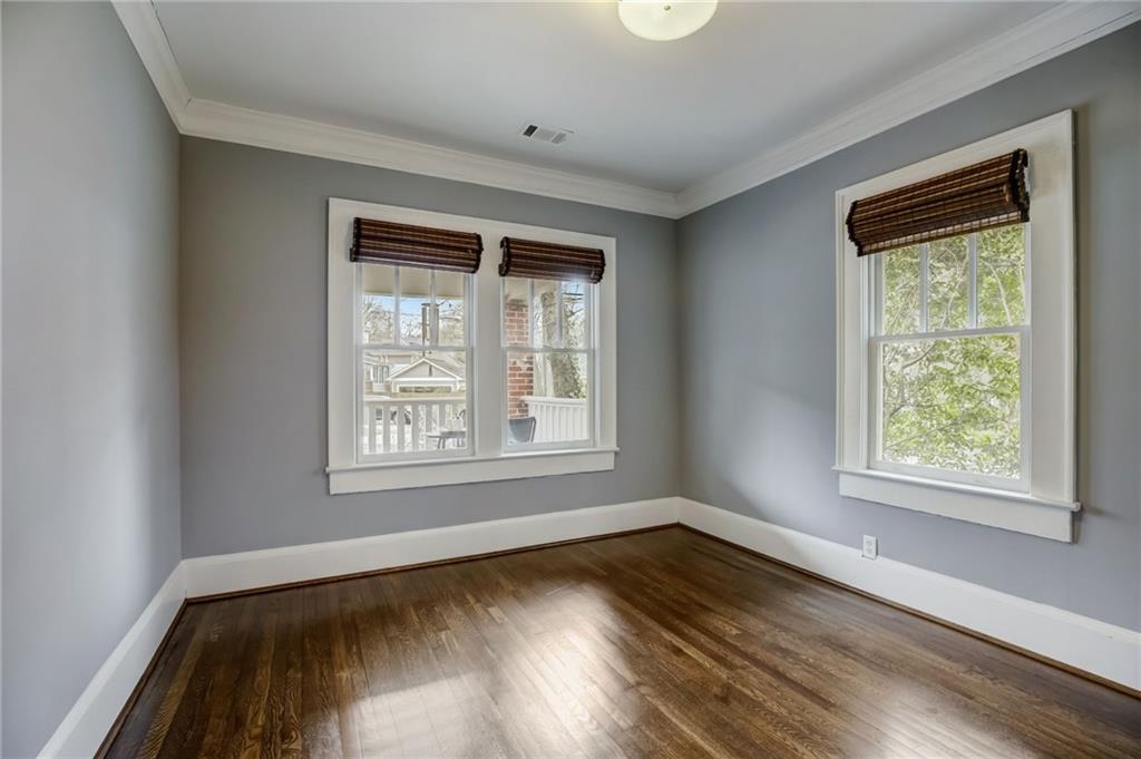 105 N 4th Avenue