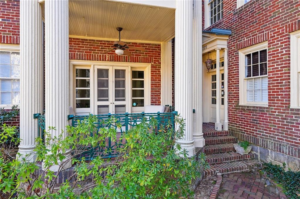 1025 Saint Charles Avenue NE Unit A