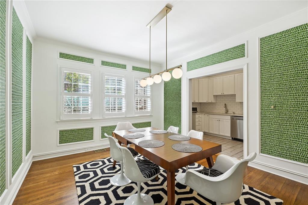 1025 Saint Charles Avenue NE Unit A