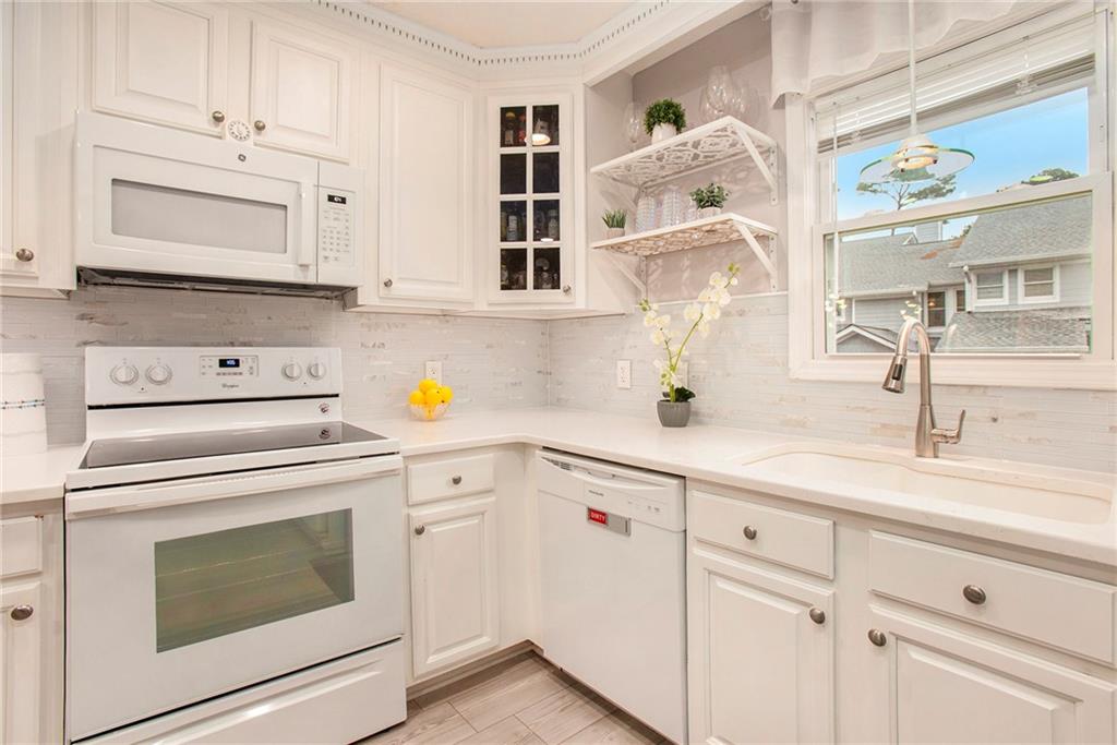 2100 Habersham Marina Road Unit 203D