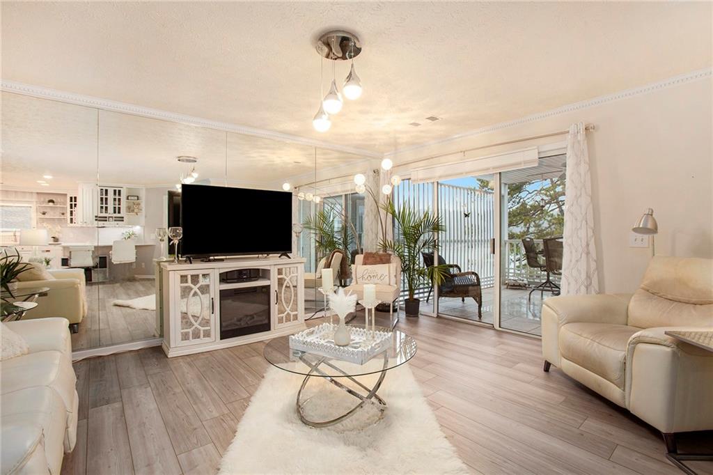 2100 Habersham Marina Road Unit 203D