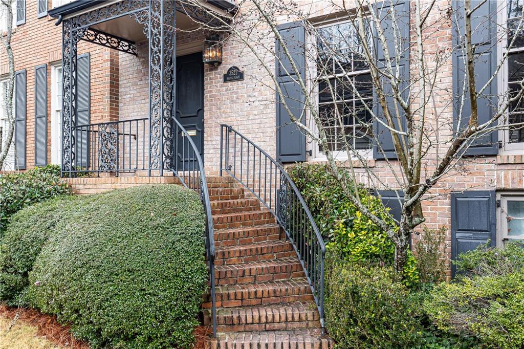3522 Paces Place NW