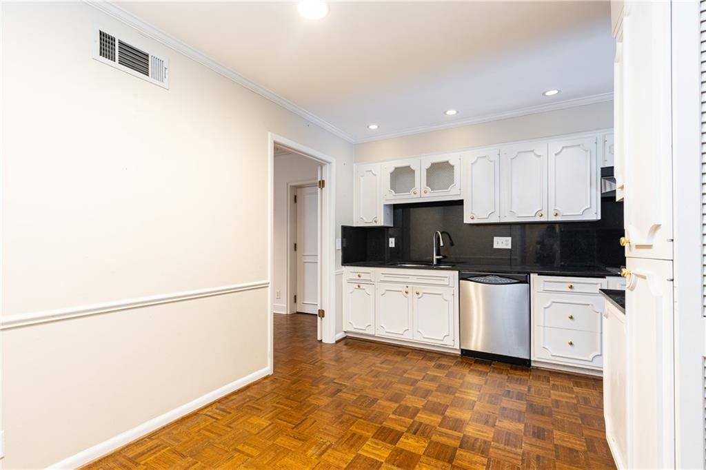 3522 Paces Place NW