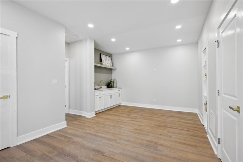 786 Sunnybrook Drive
