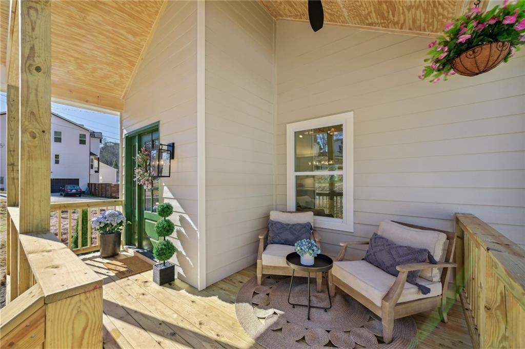 786 Sunnybrook Drive
