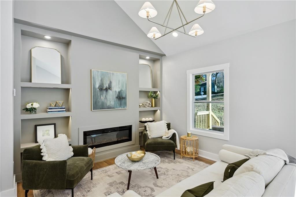 786 Sunnybrook Drive
