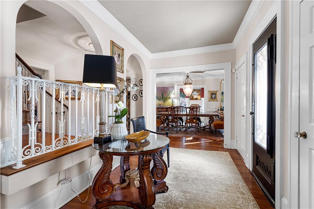 281 W Paces Ferry Road NW