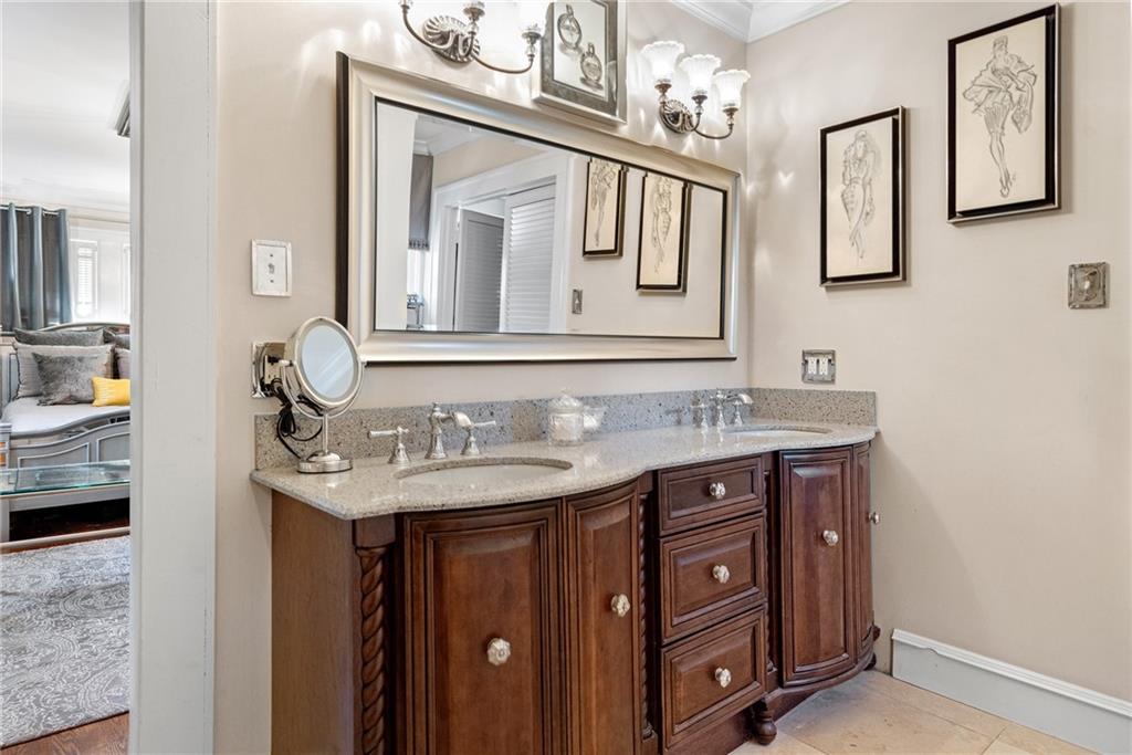 281 W Paces Ferry Road NW