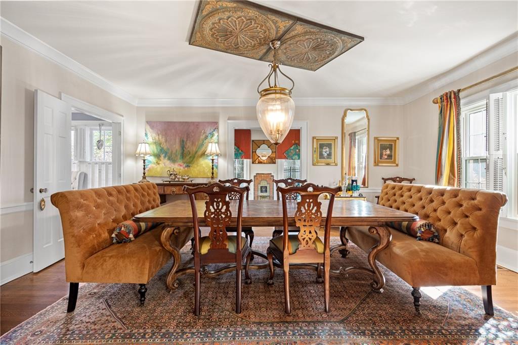 281 W Paces Ferry Road NW