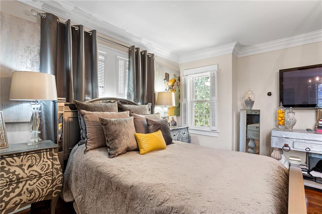 281 W Paces Ferry Road NW