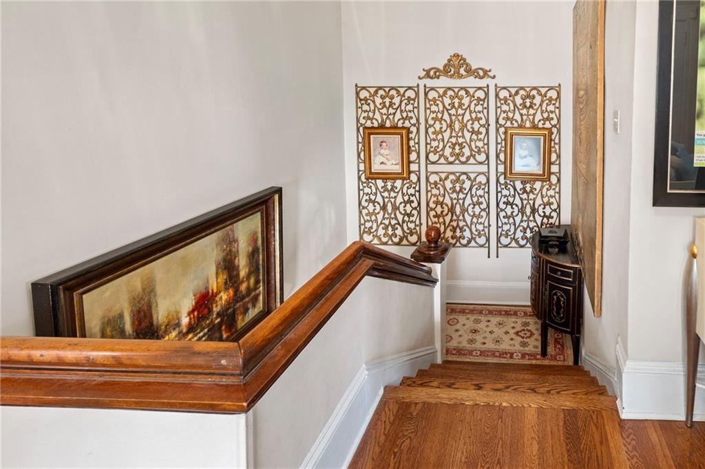 281 W Paces Ferry Road NW