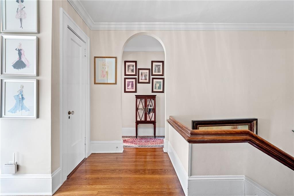 281 W Paces Ferry Road NW