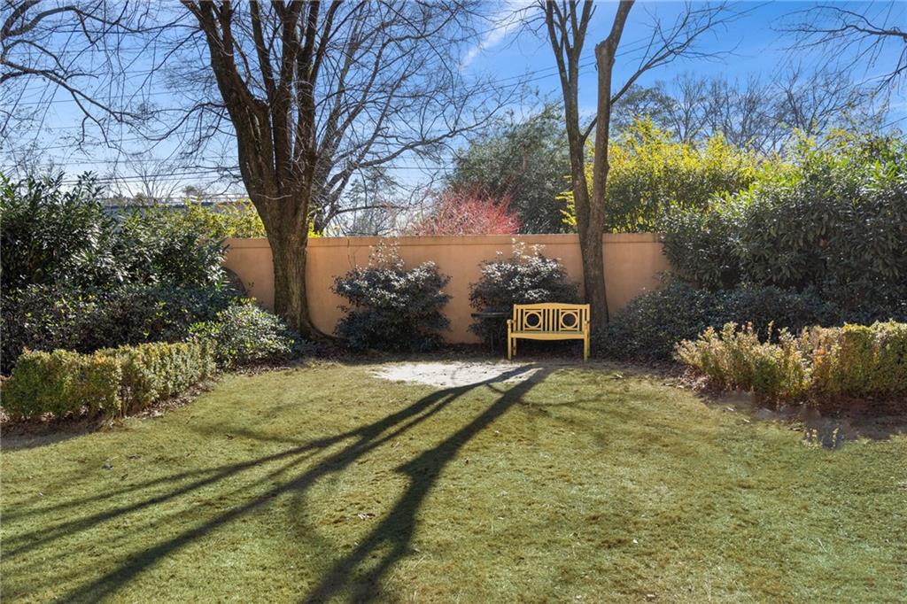 281 W Paces Ferry Road NW