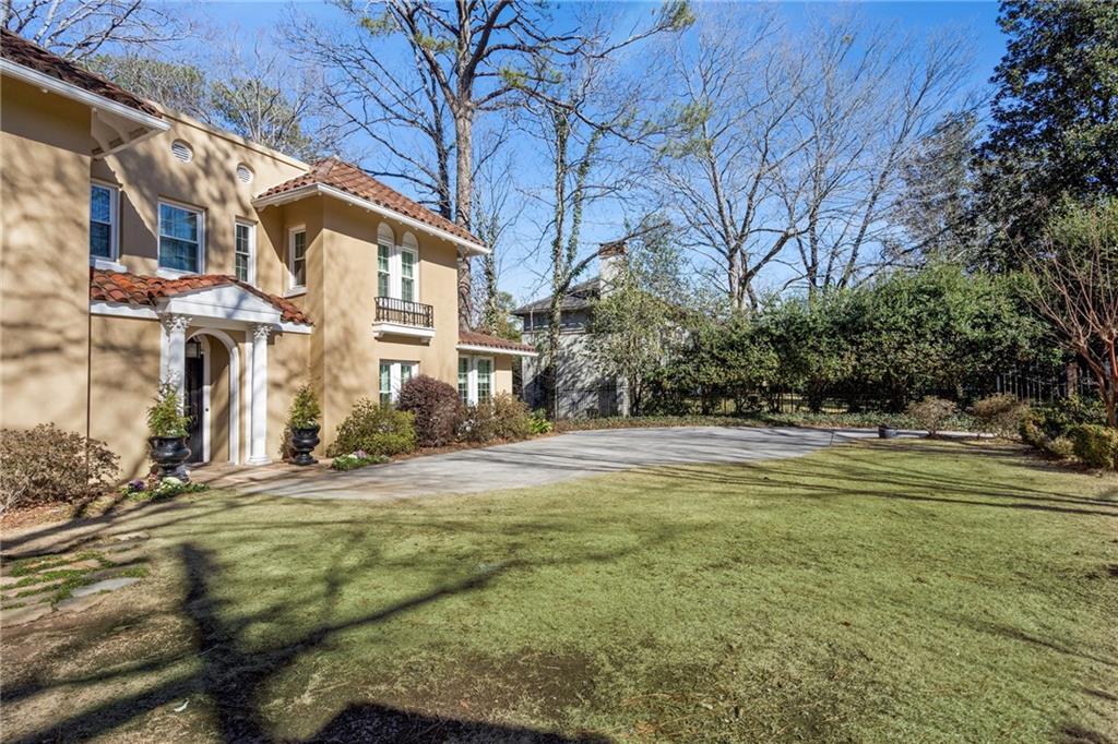 281 W Paces Ferry Road NW