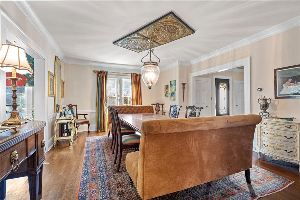 281 W Paces Ferry Road NW