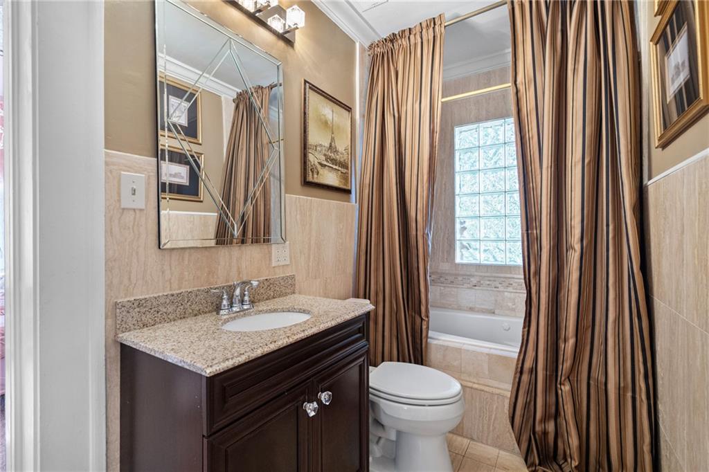 281 W Paces Ferry Road NW