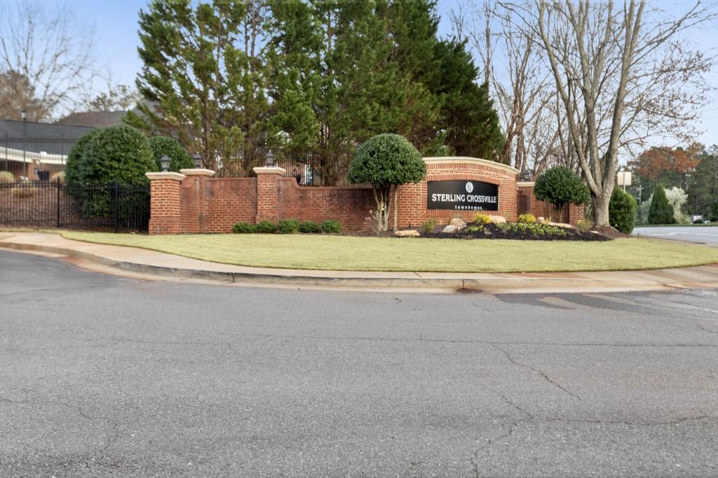 1007 Lexington Drive