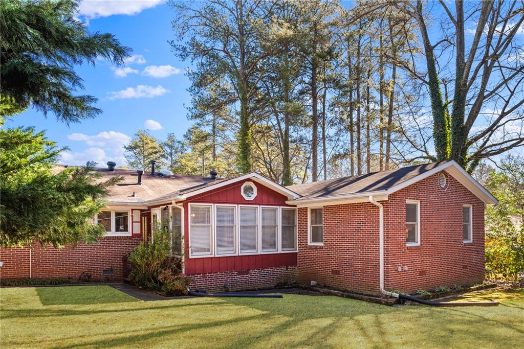 128 Shawnee Trail SE