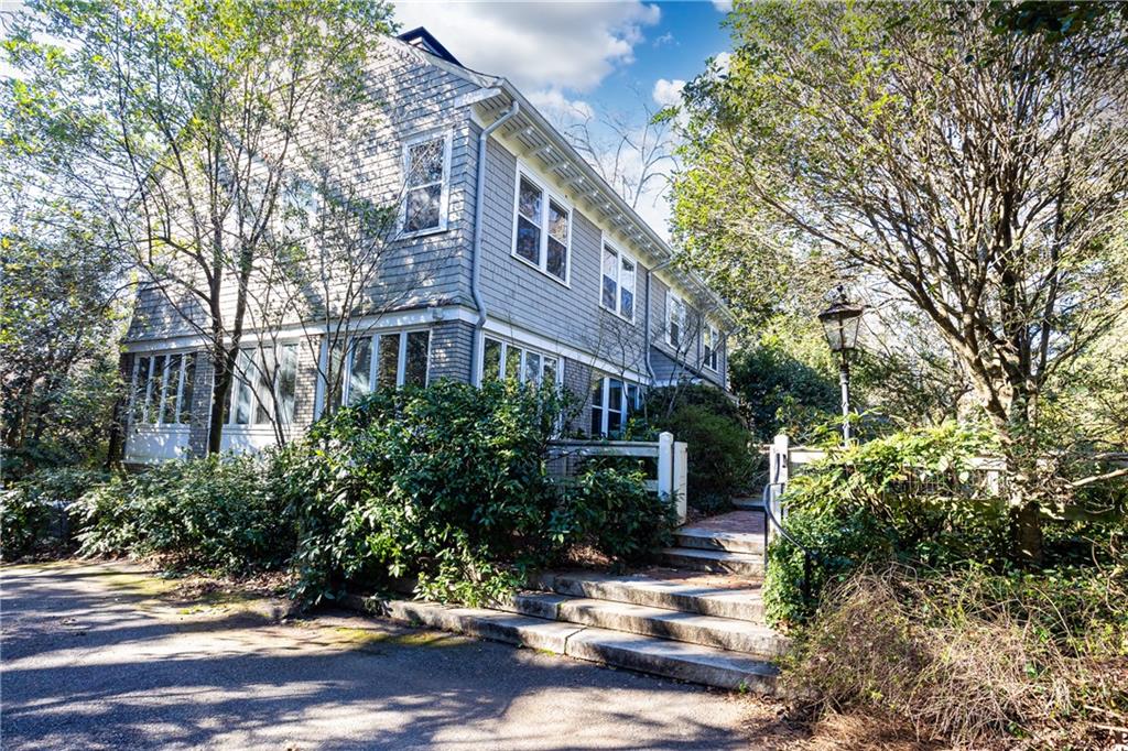 108 W Wesley Road NW