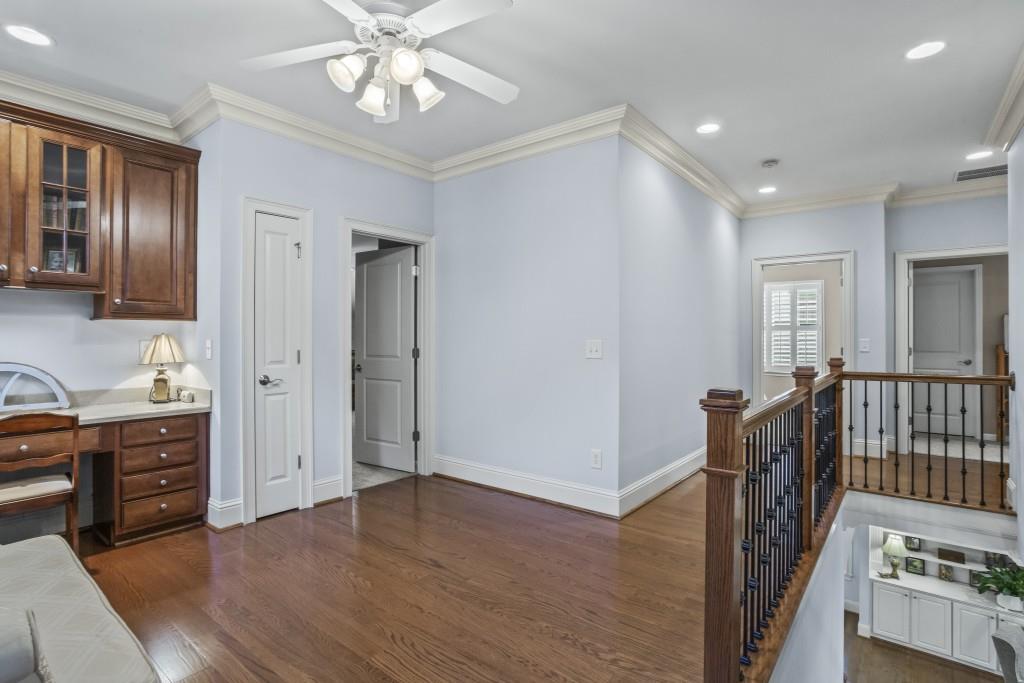 900 Grey Village Court