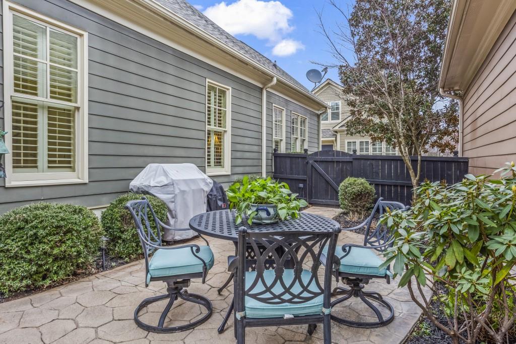 900 Grey Village Court