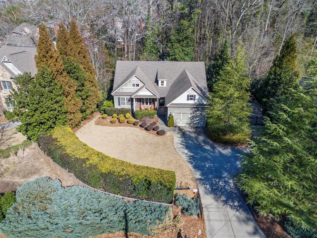 2095 E Roxboro Road NE