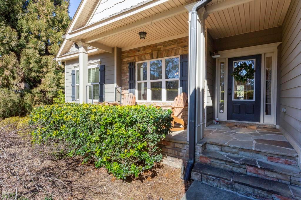 2095 E Roxboro Road NE