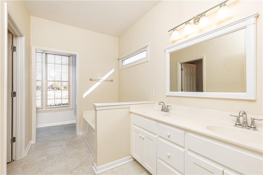 207 Holly Chase Court