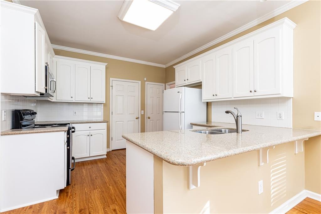 207 Holly Chase Court