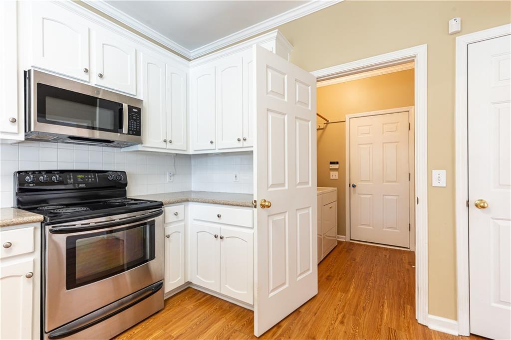 207 Holly Chase Court