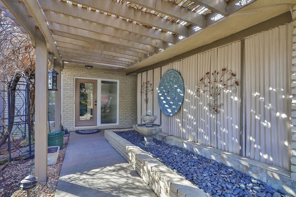 1477 Bubbling Creek Road NE
