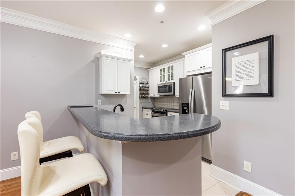 4100 Paces Walk SE Unit 2304