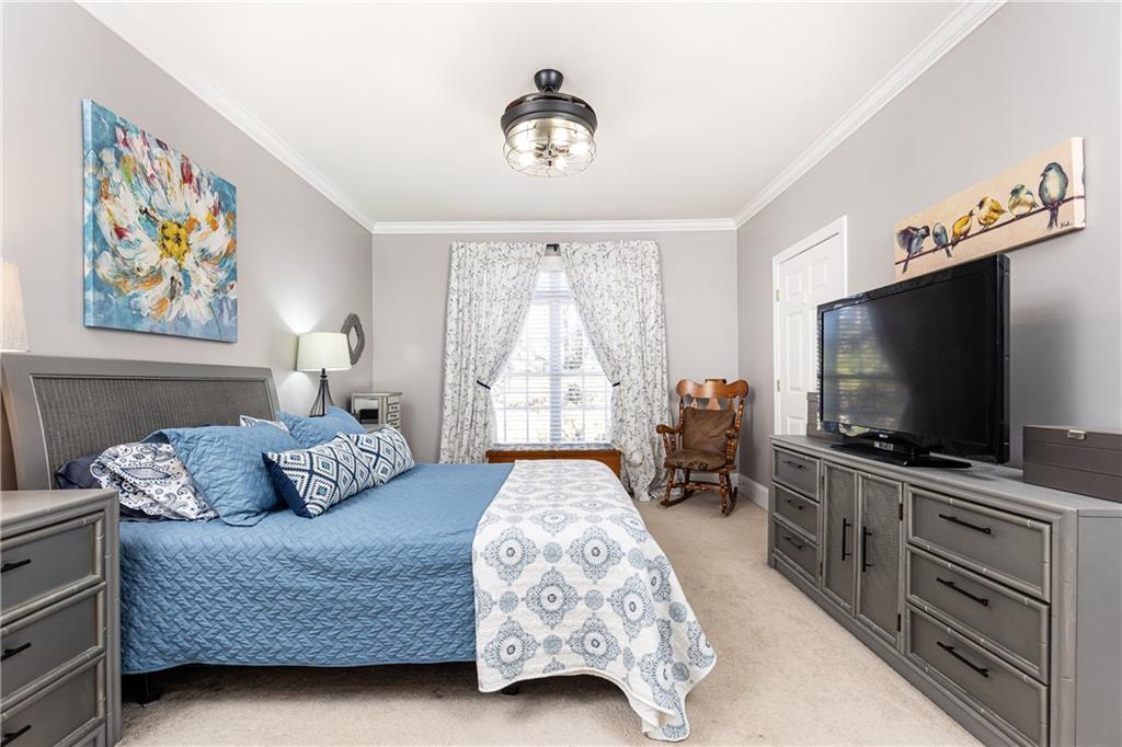 4100 Paces Walk SE Unit 2304