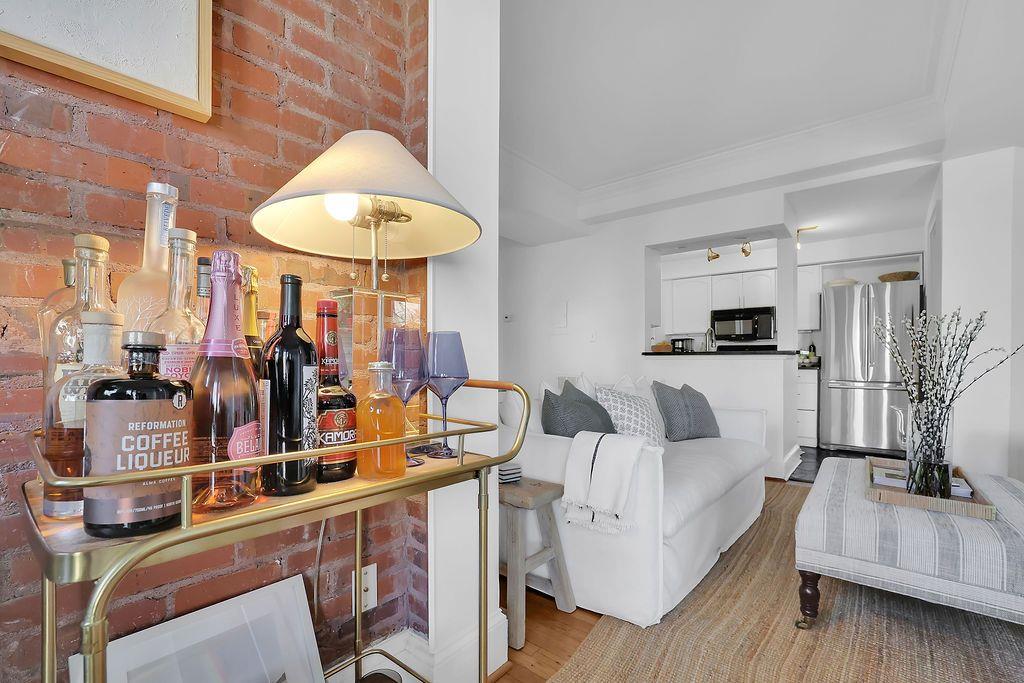 2840 Peachtree Road NW Unit 411