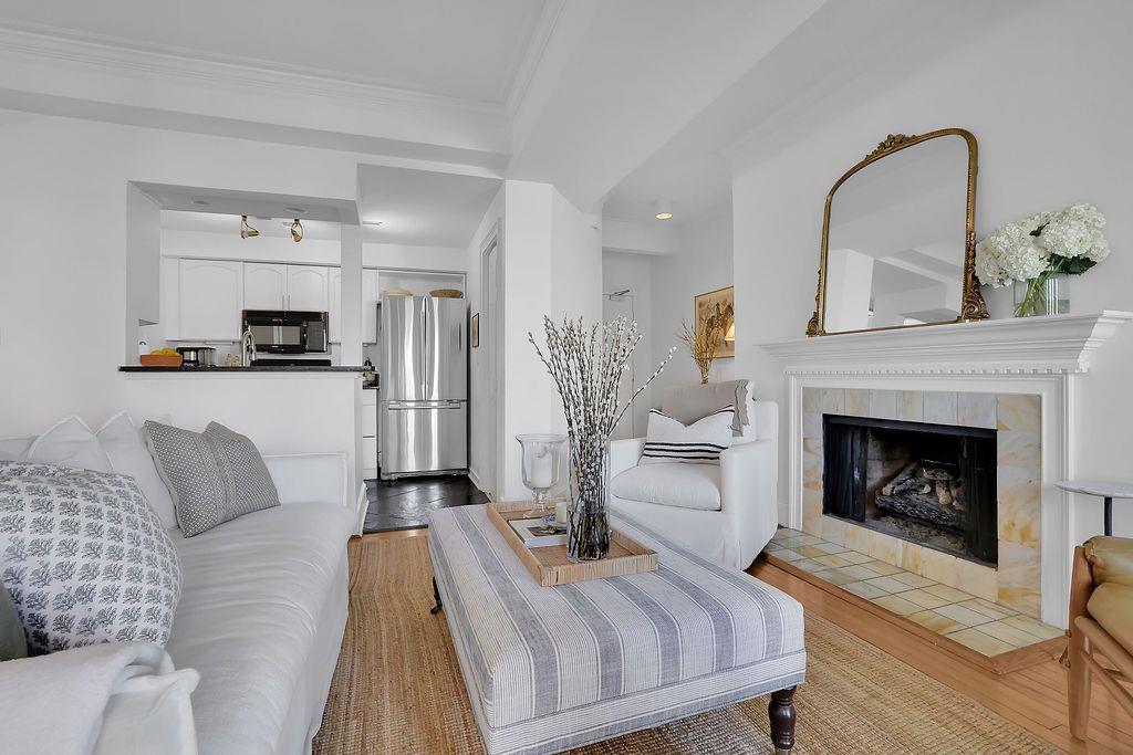 2840 Peachtree Road NW Unit 411