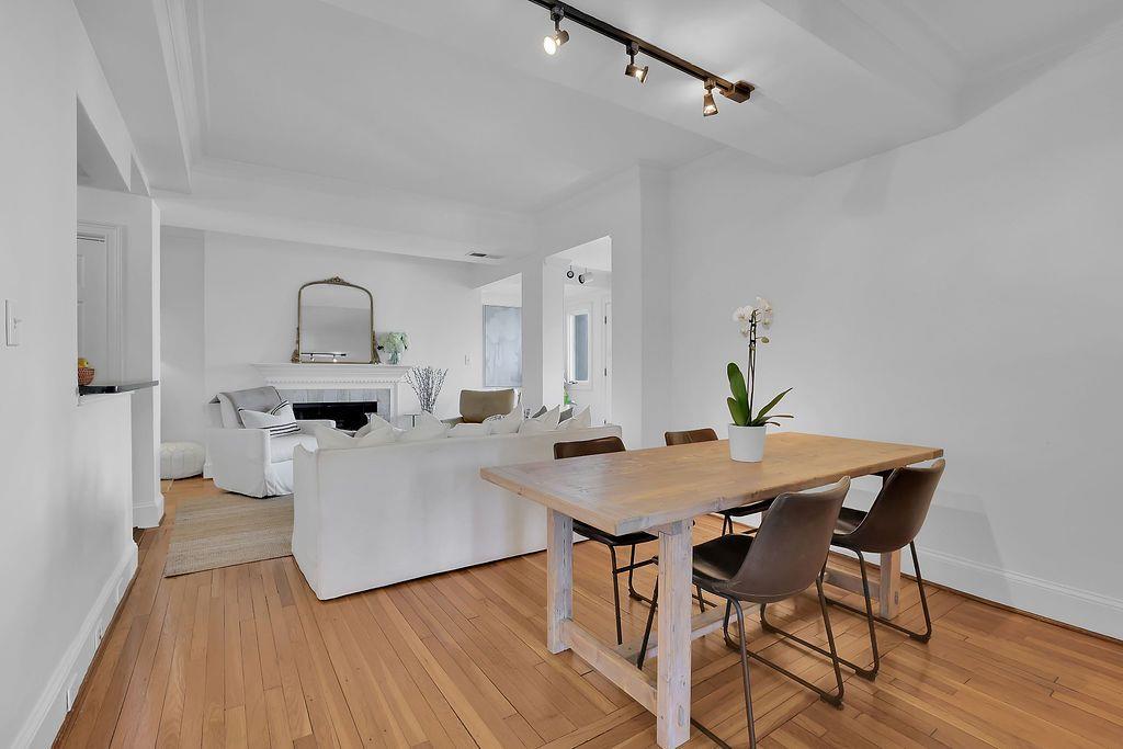 2840 Peachtree Road NW Unit 411