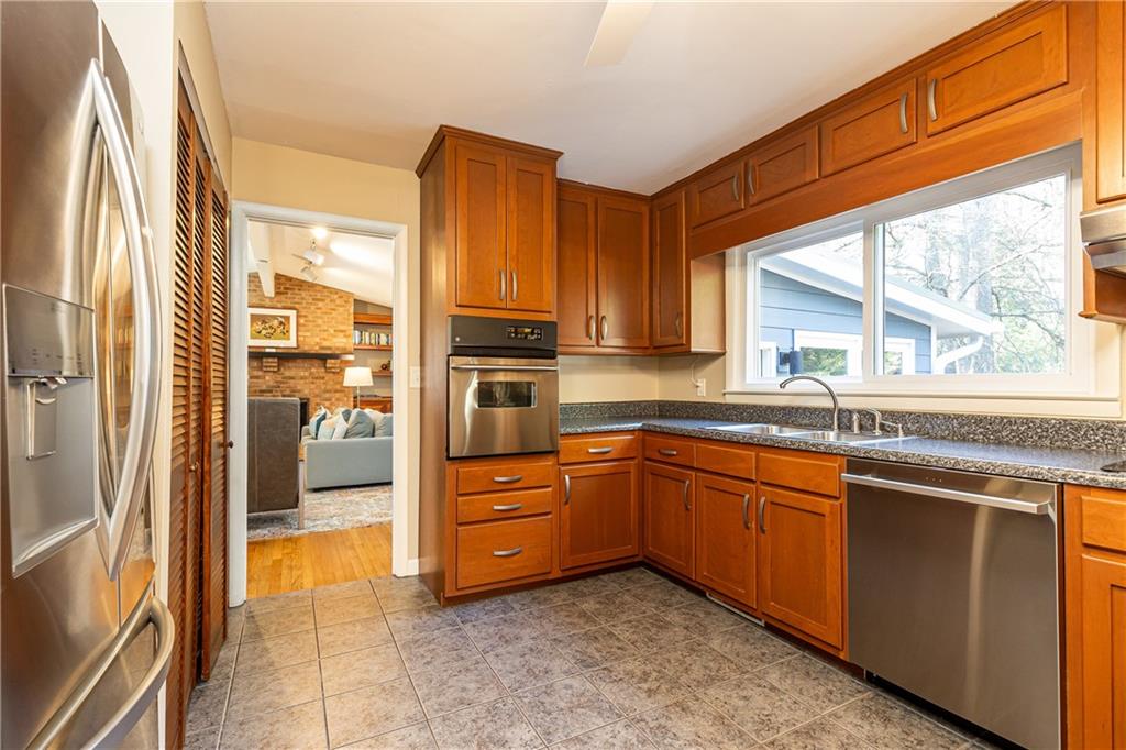 592 Little Road SE