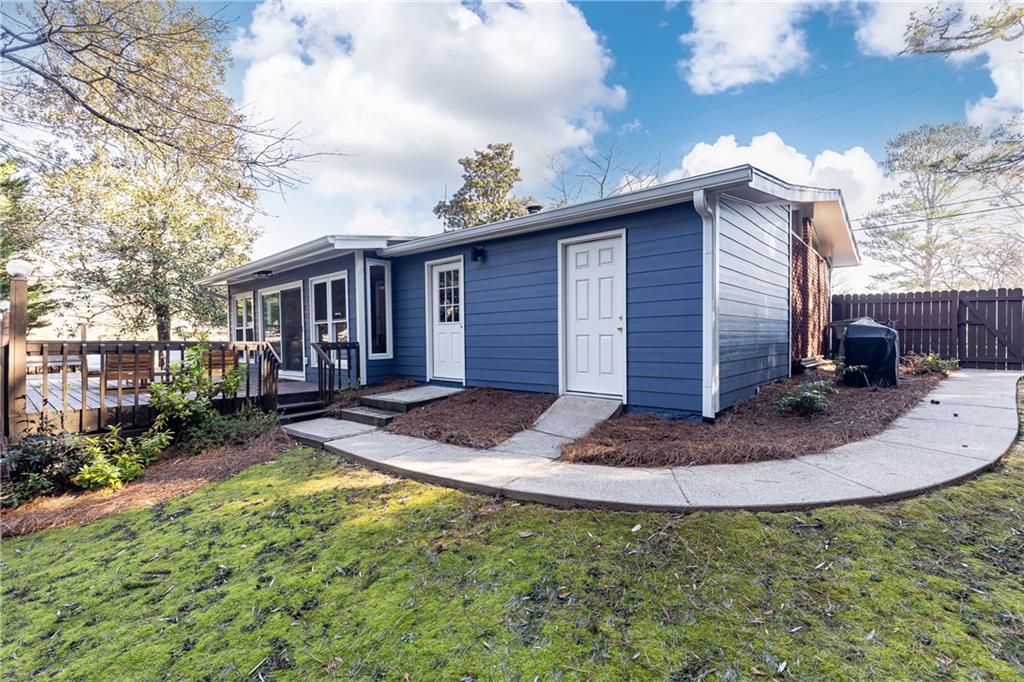 592 Little Road SE