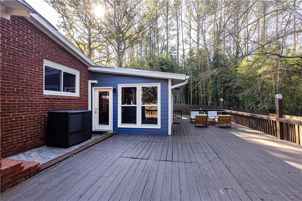 592 Little Road SE