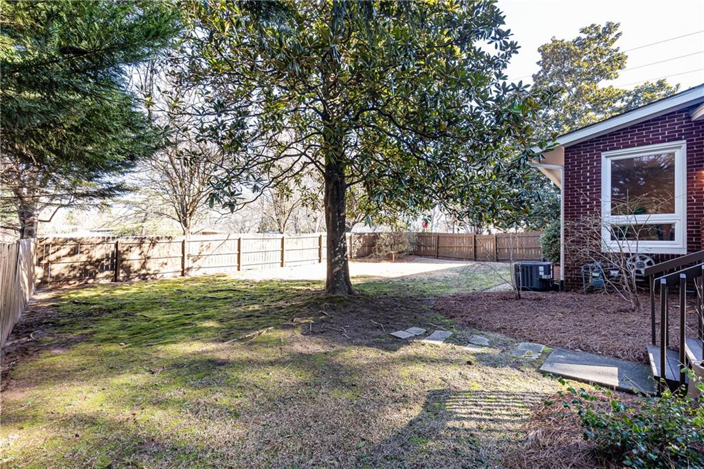 592 Little Road SE