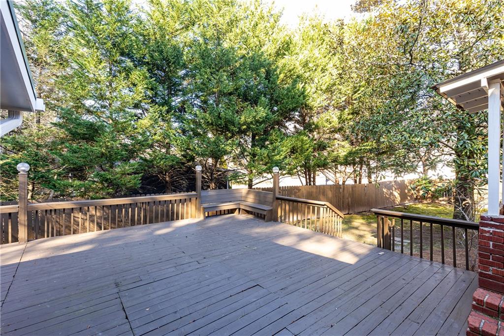 592 Little Road SE