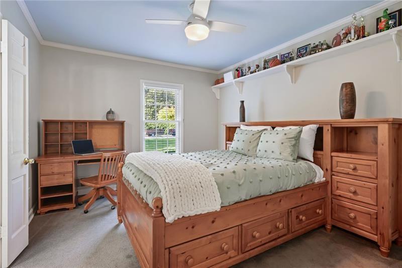319 Broadland Road NW
