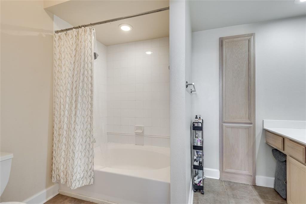 3777 Peachtree Road NE Unit 1037